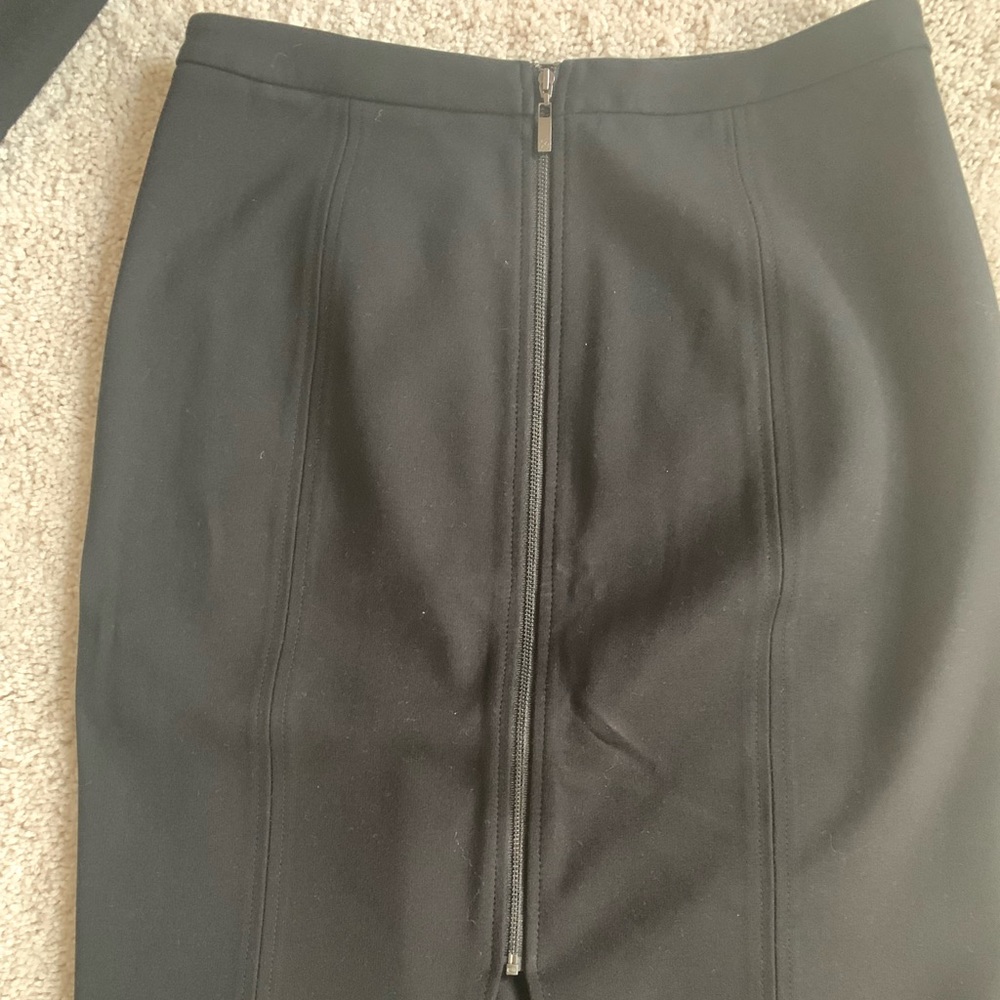 LK Bennett size 6 black pencil skirt.